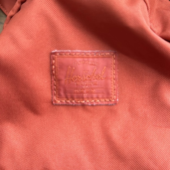 HERSCHEL MINI BACKPACK -NWOT - Picture 2 of 5